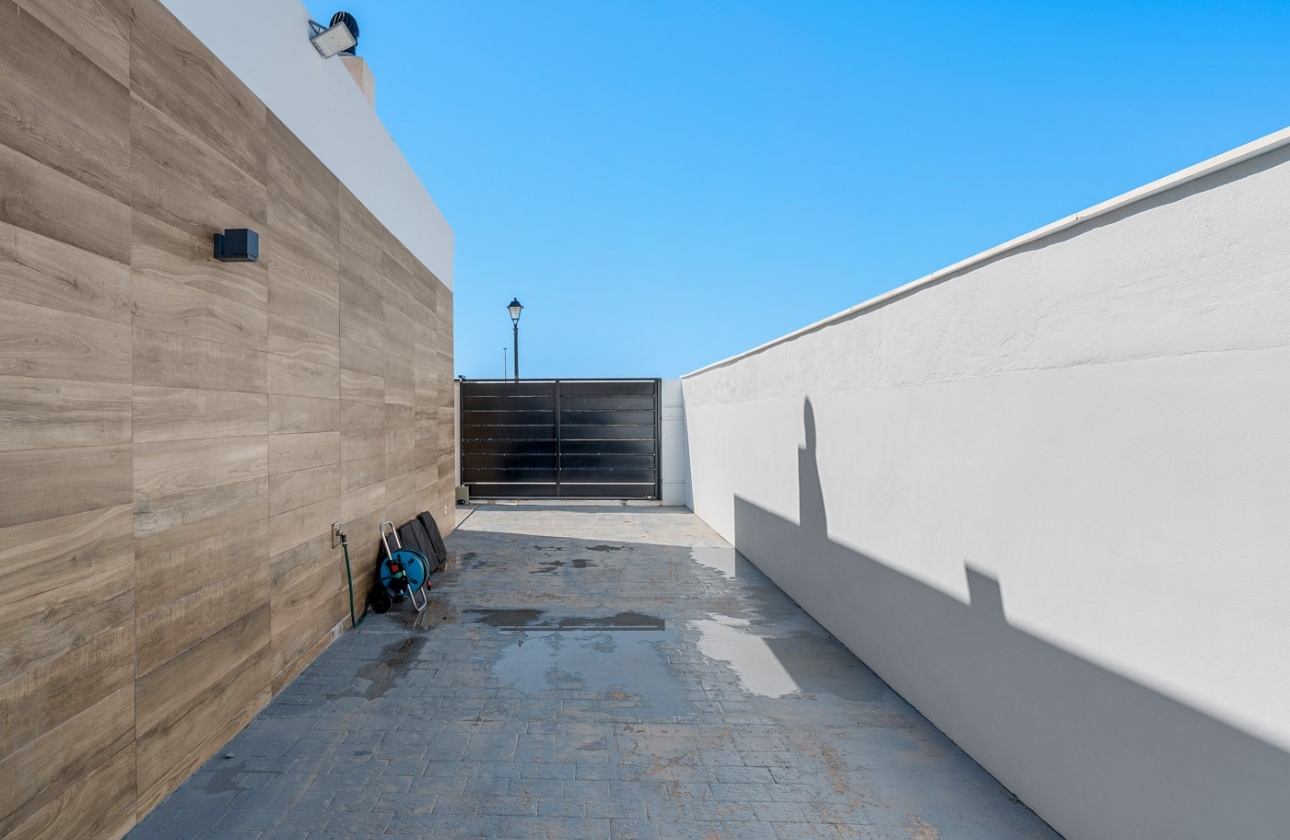 Reventa - Villa - Fortuna - Urbanizacion Las Kalendas