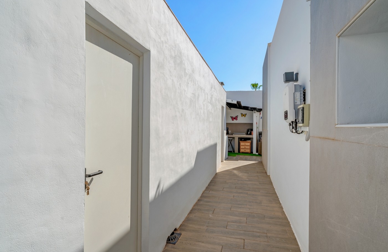 Reventa - Villa - Fortuna - Urbanizacion Las Kalendas