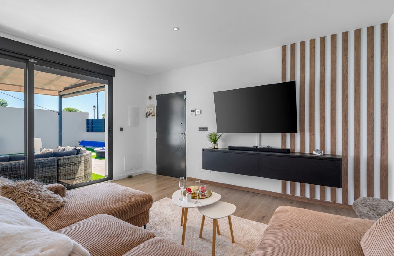 Reventa - Villa - Fortuna - Urbanizacion Las Kalendas