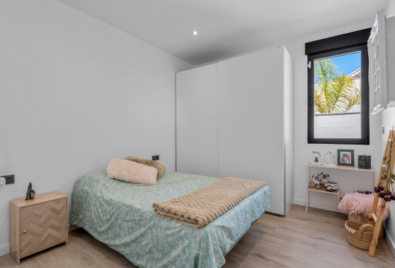 Reventa - Villa - Fortuna - Urbanizacion Las Kalendas