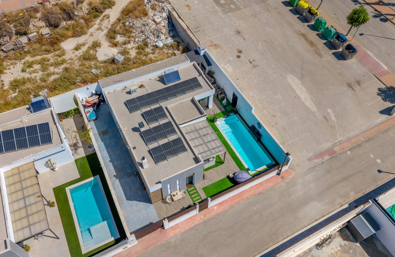 Reventa - Villa - Fortuna - Urbanizacion Las Kalendas