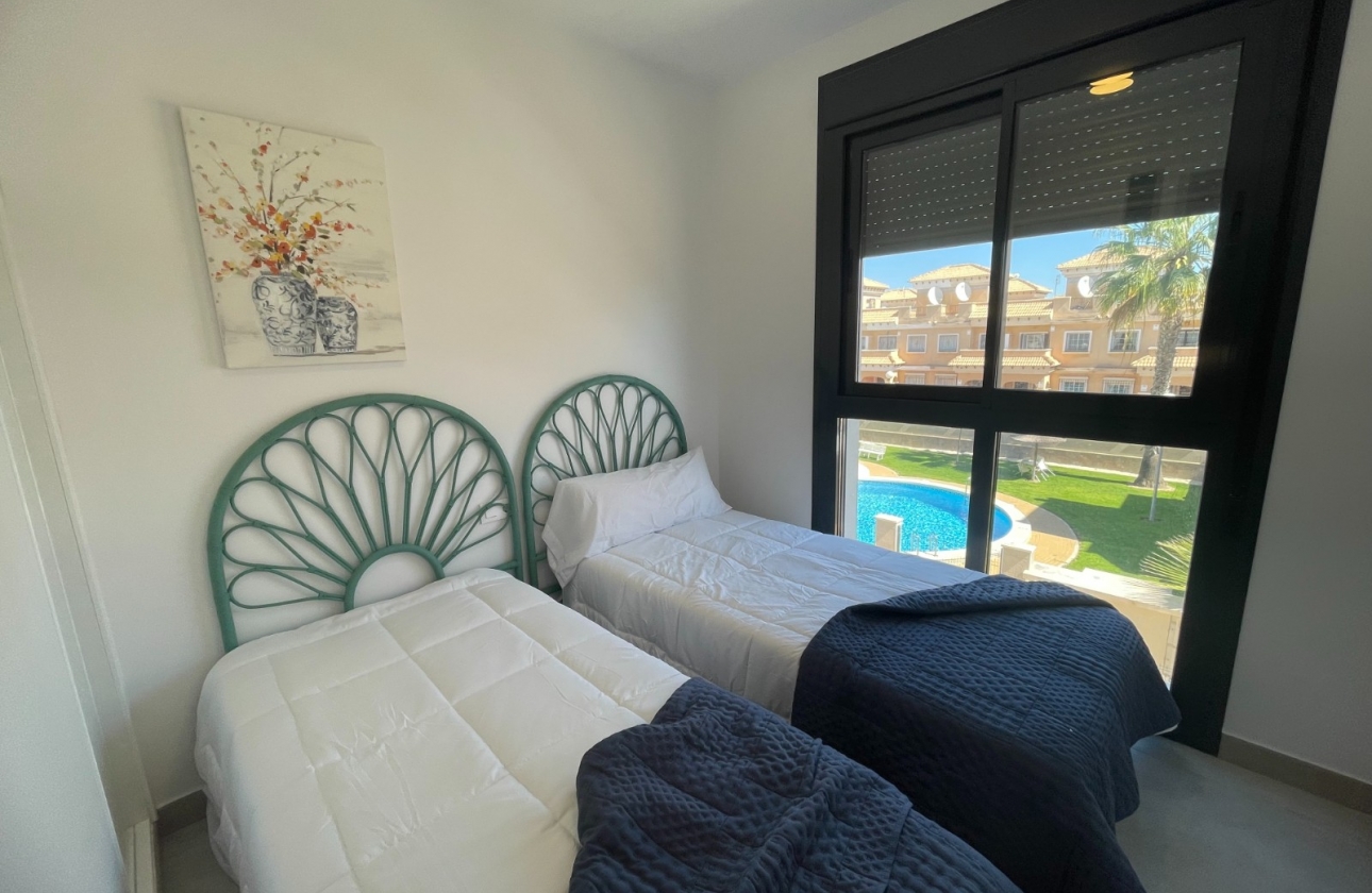 Resale - Apartment - Orihuela Costa - Pau 26