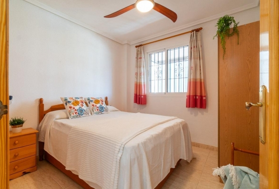 Wynajem długoterminowy - Apartament - Torrevieja - La Mata