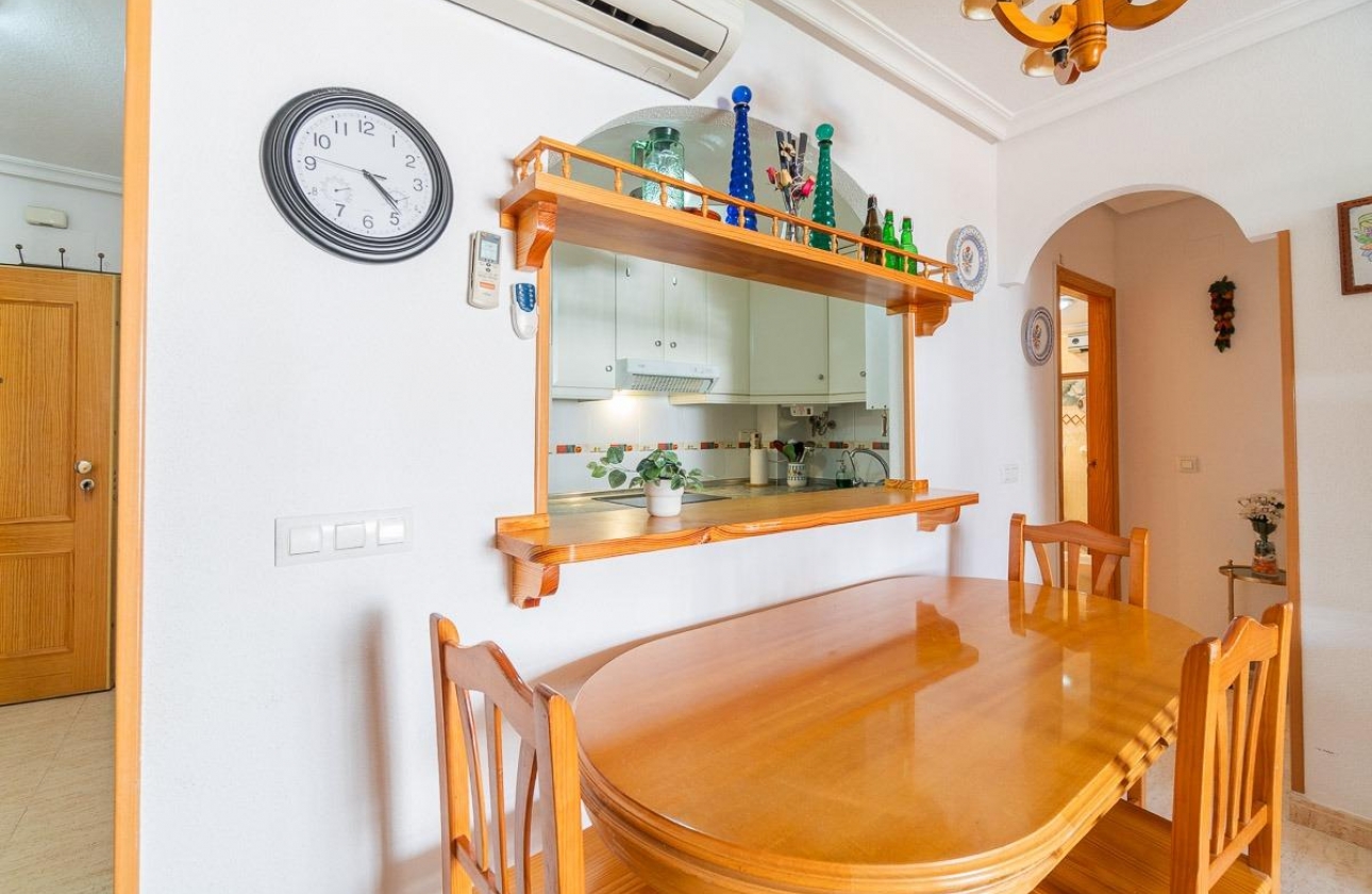 Wynajem długoterminowy - Apartament - Torrevieja - La Mata