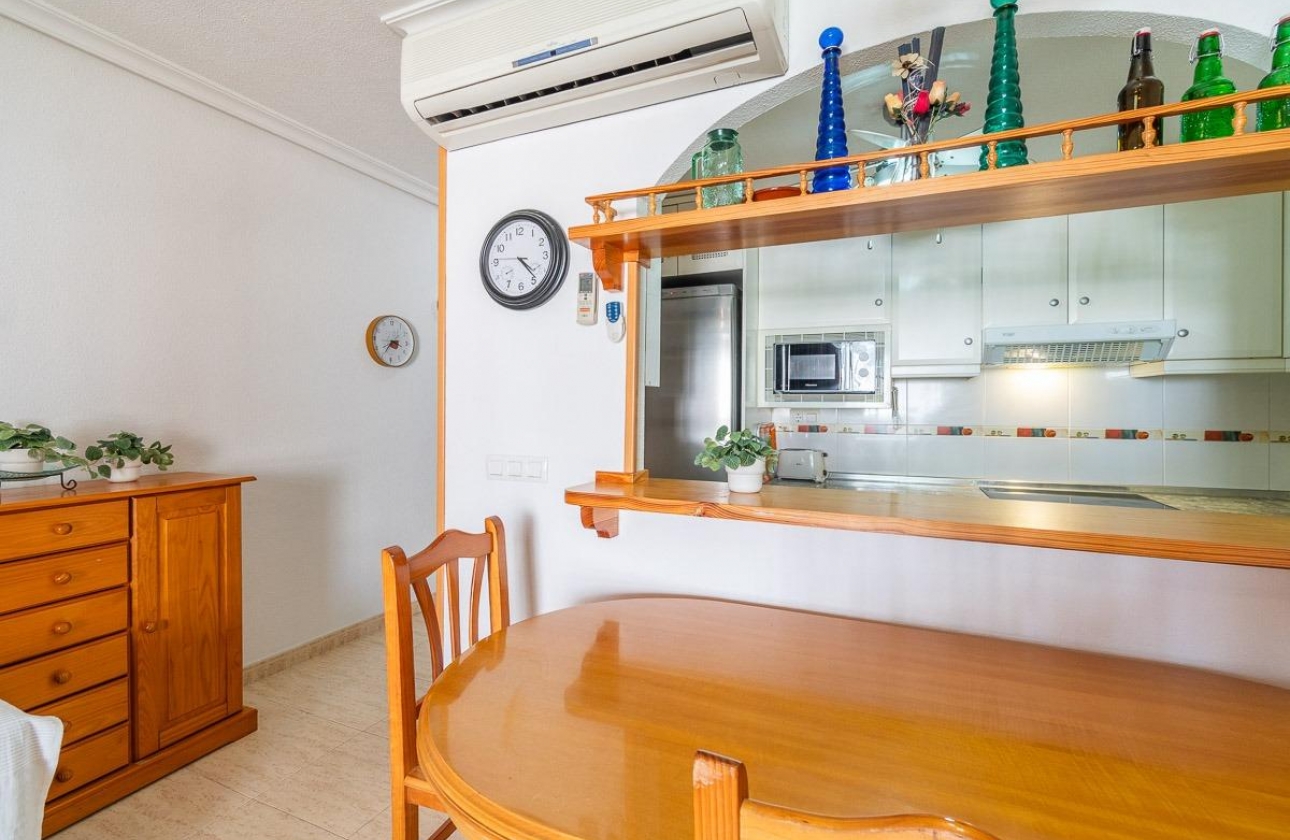 Wynajem długoterminowy - Apartament - Torrevieja - La Mata