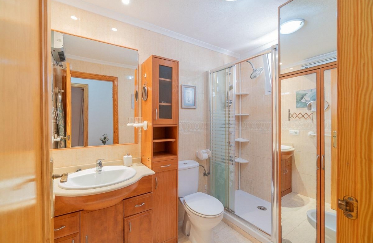 Wynajem długoterminowy - Apartament - Torrevieja - La Mata