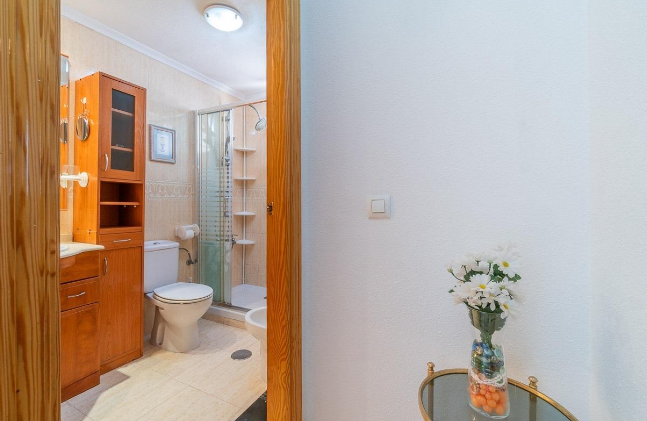 Wynajem długoterminowy - Apartament - Torrevieja - La Mata