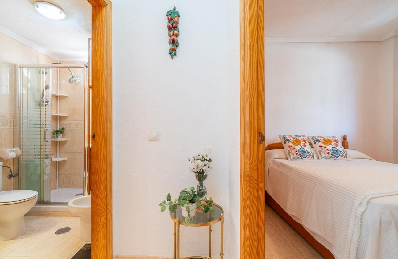 Wynajem długoterminowy - Apartament - Torrevieja - La Mata