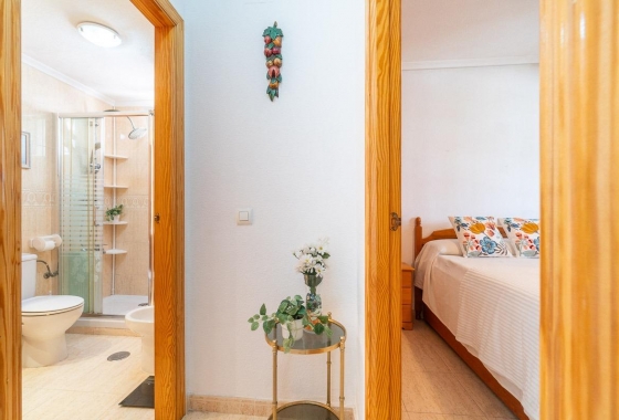 Wynajem długoterminowy - Apartament - Torrevieja - La Mata