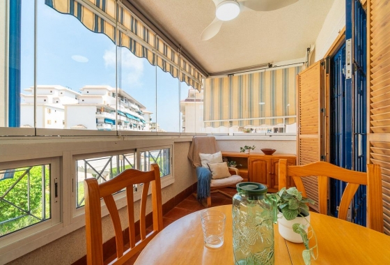 Wynajem długoterminowy - Apartament - Torrevieja - La Mata