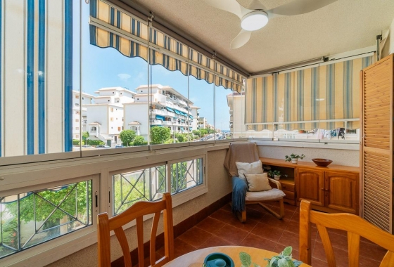 Wynajem długoterminowy - Apartament - Torrevieja - La Mata