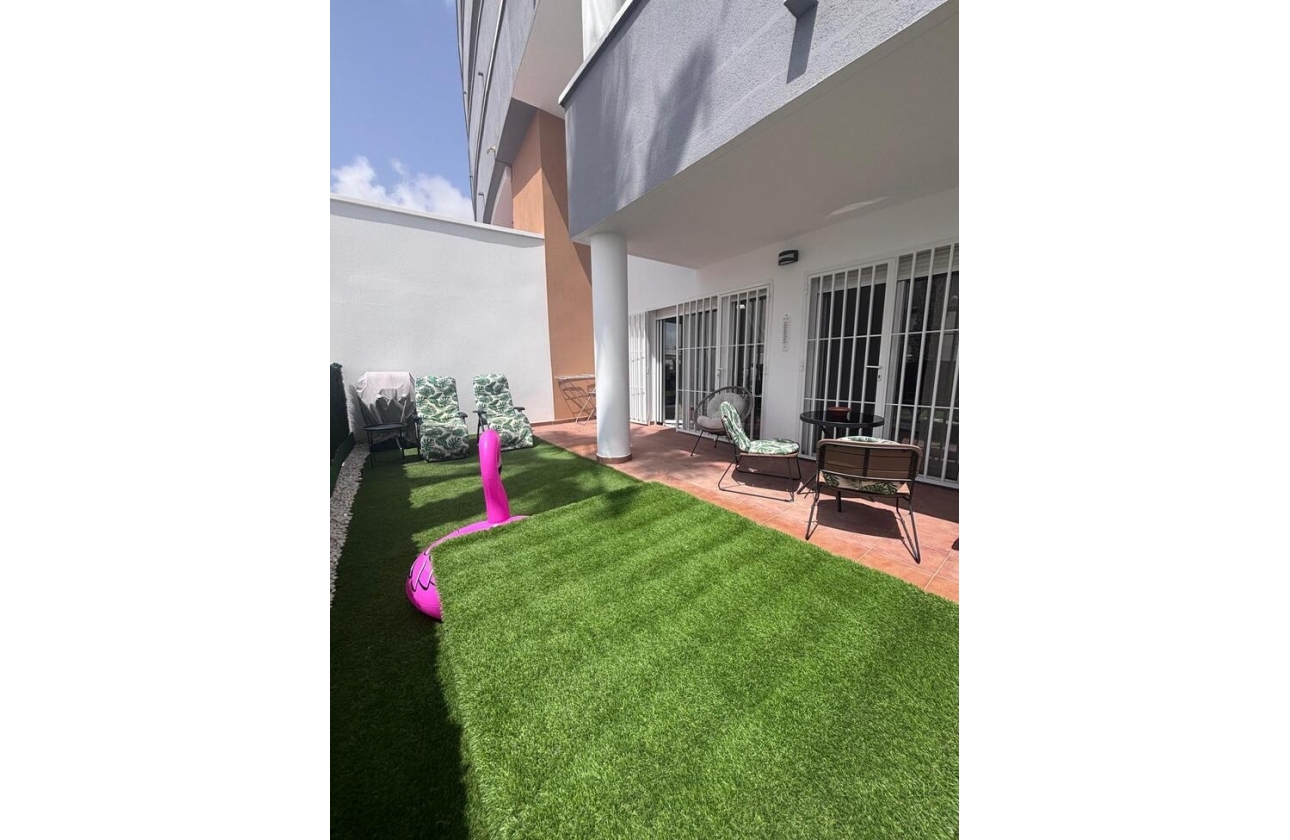 Resale - Apartment - Orihuela Costa - La fuente