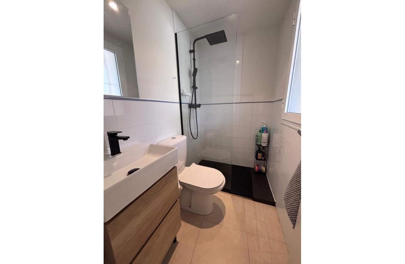 Resale - Apartment - Orihuela Costa - La fuente