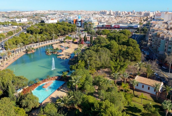 Resale - Apartment - Torrevieja - Parque de las Naciones