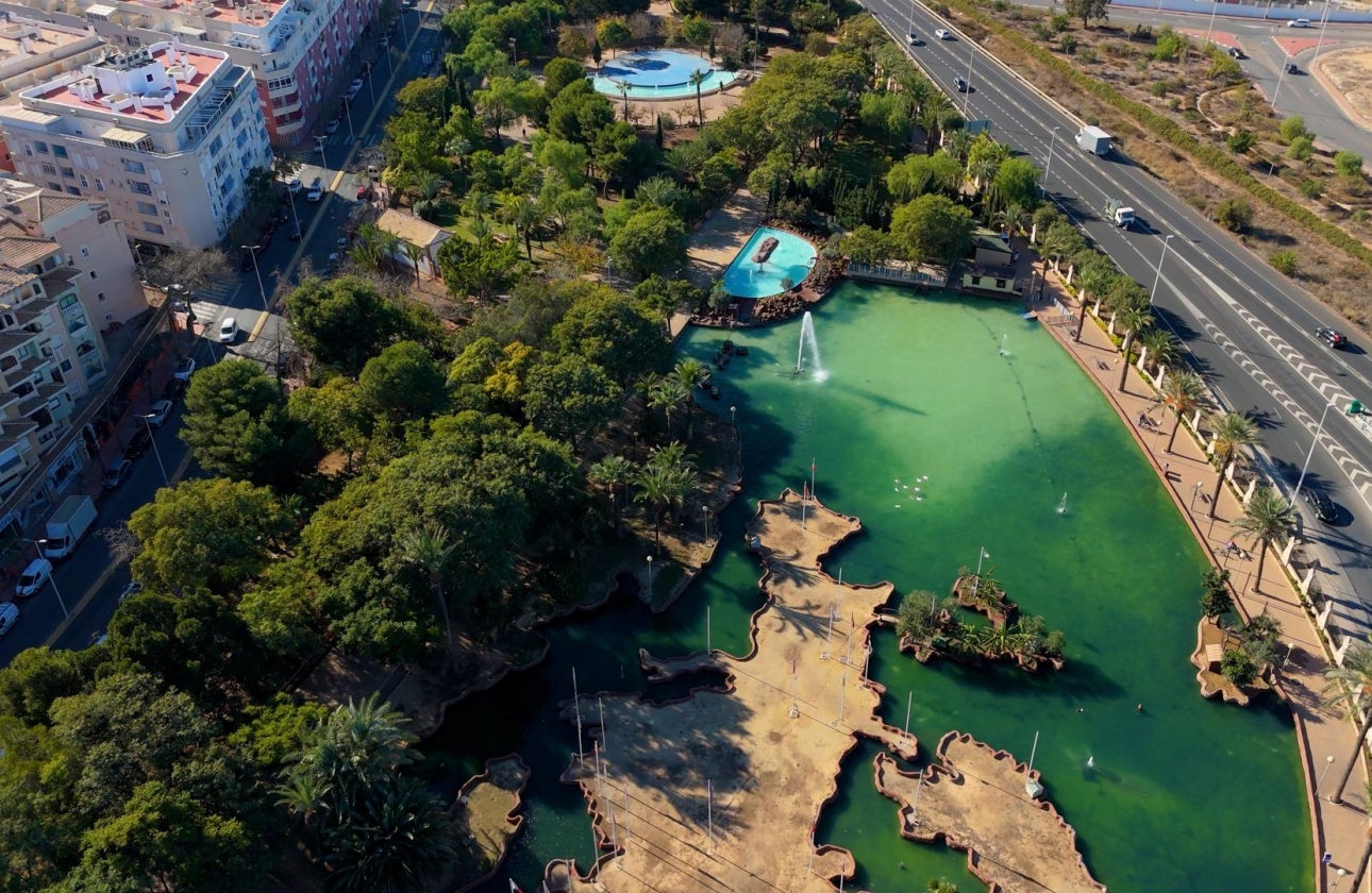 Resale - Apartment - Torrevieja - Parque de las Naciones