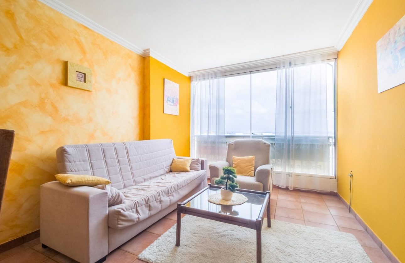 Resale - Apartment - Torrevieja - Acequion