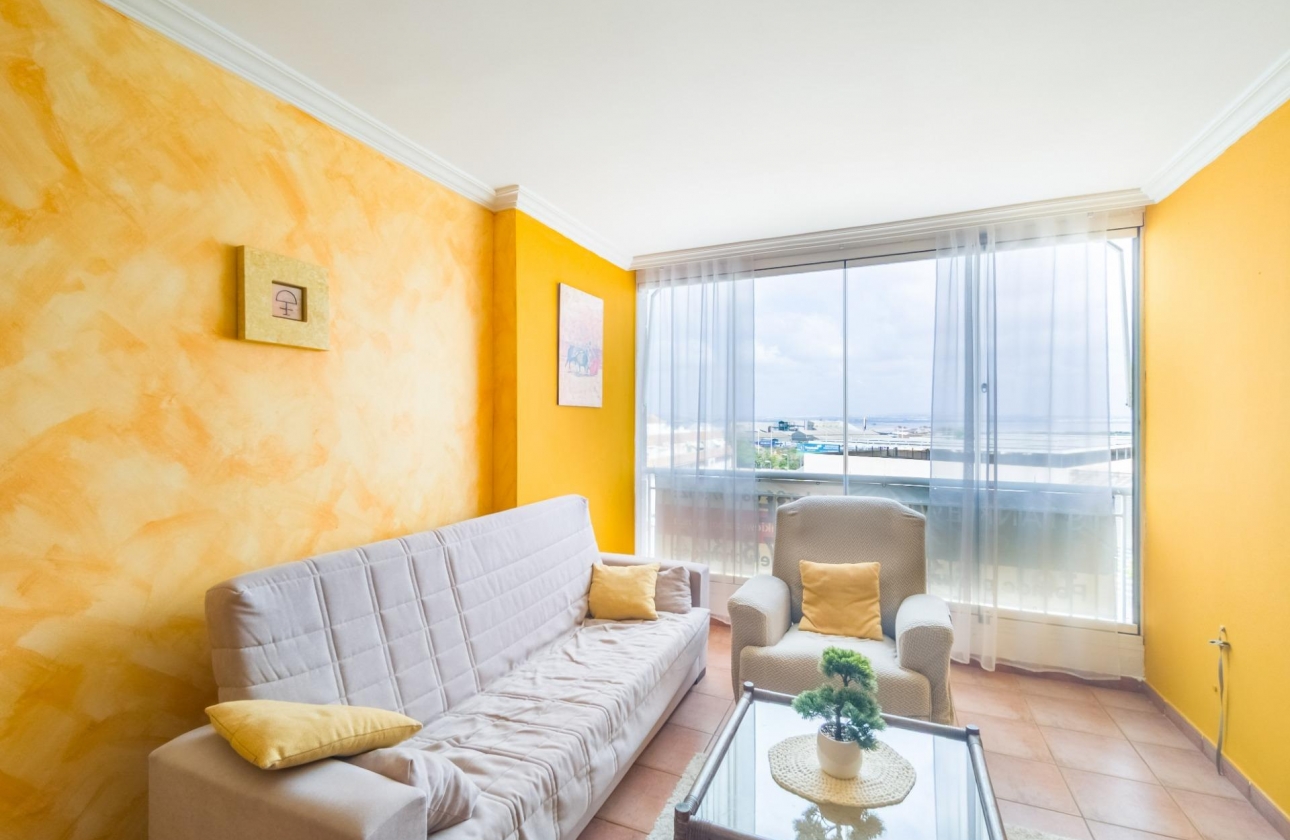 Resale - Apartment - Torrevieja - Acequion