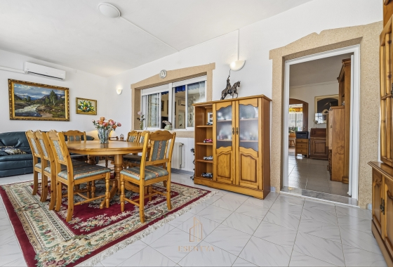 Resale - Villa - Ciudad Quesada - Centro