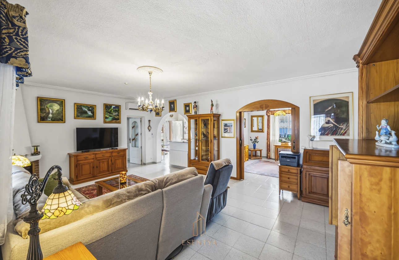 Resale - Villa - Ciudad Quesada - Centro