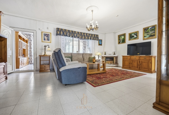 Resale - Villa - Ciudad Quesada - Centro