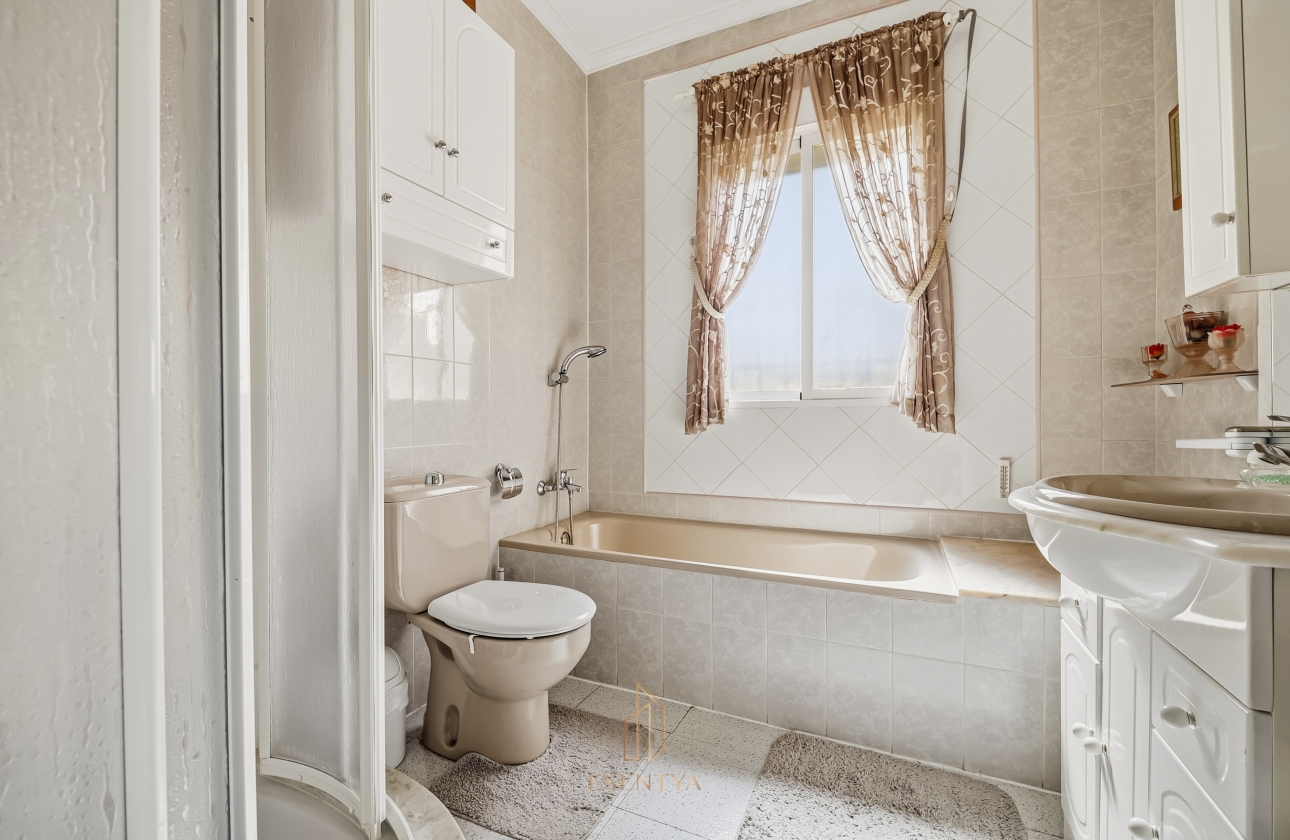 Resale - Villa - Ciudad Quesada - Centro
