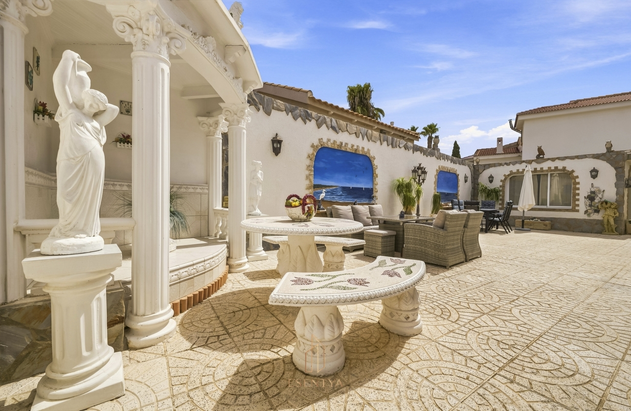 Resale - Villa - Ciudad Quesada - Centro