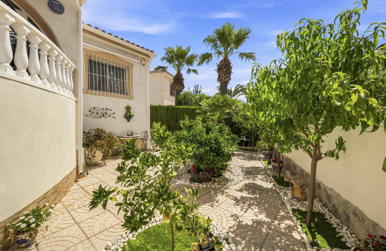 Resale - Villa - Ciudad Quesada - Centro