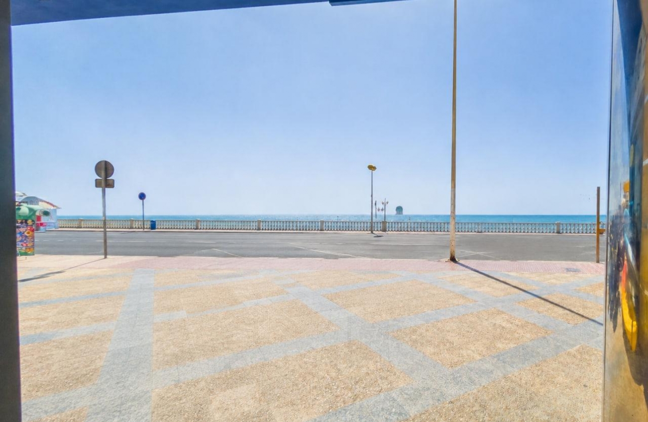 Resale - Apartment - Torrevieja - Playa de los Locos