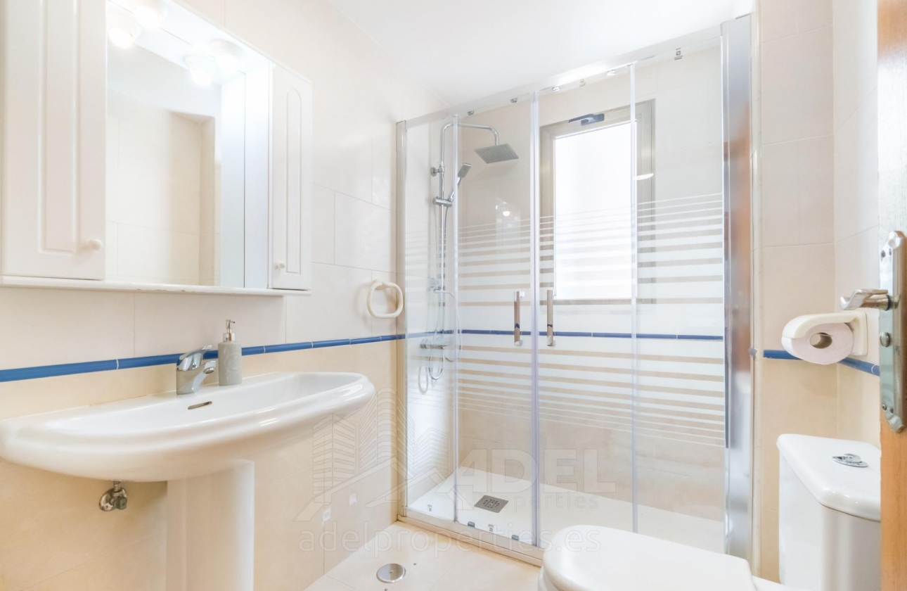 Resale - Apartment - Torrevieja - Playa de los Locos