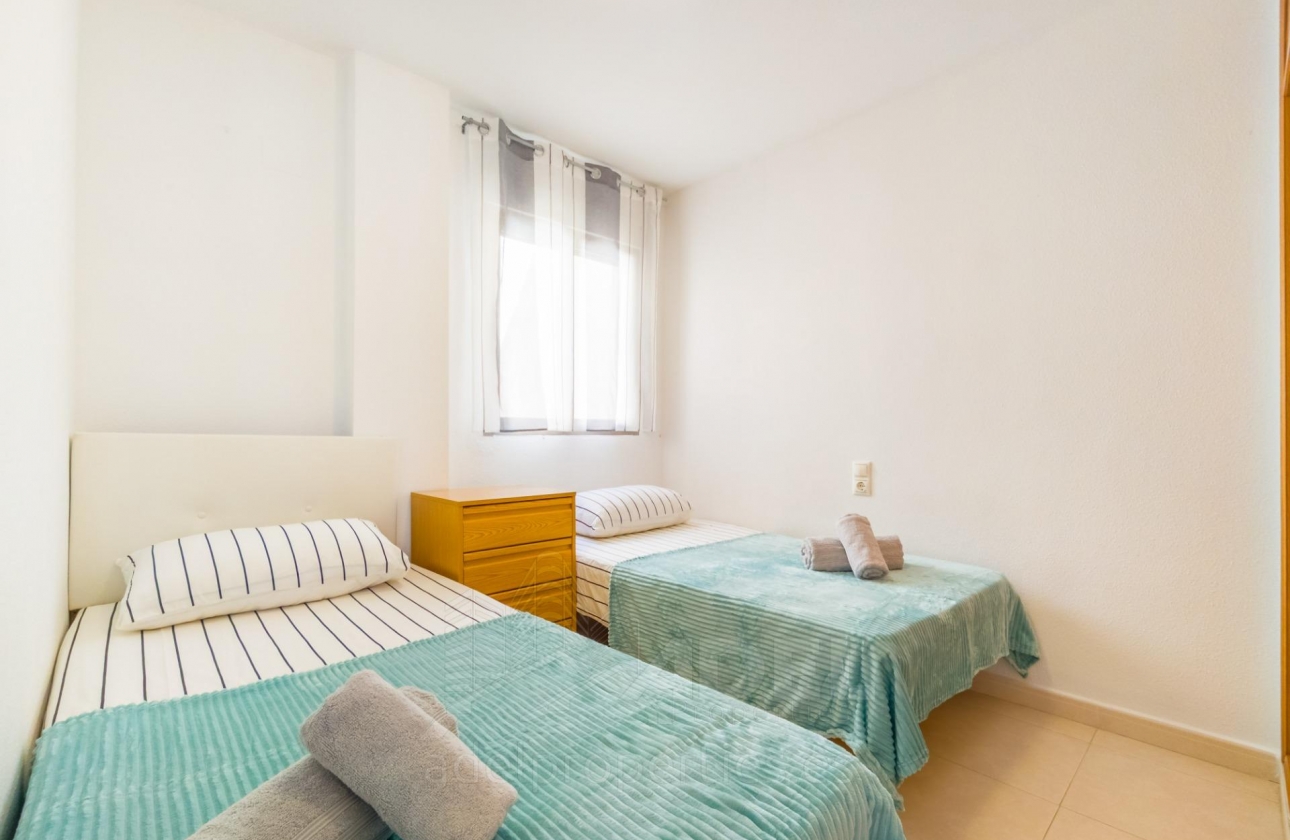 Resale - Apartment - Torrevieja - Playa de los Locos