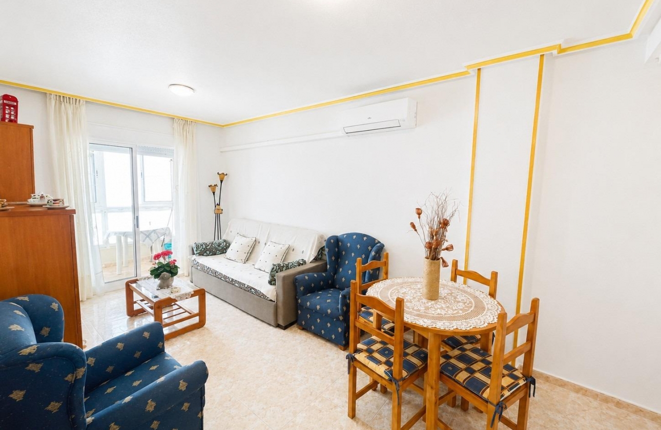 Rynek wtórny - Apartament - Torrevieja - Estacion de autobuses