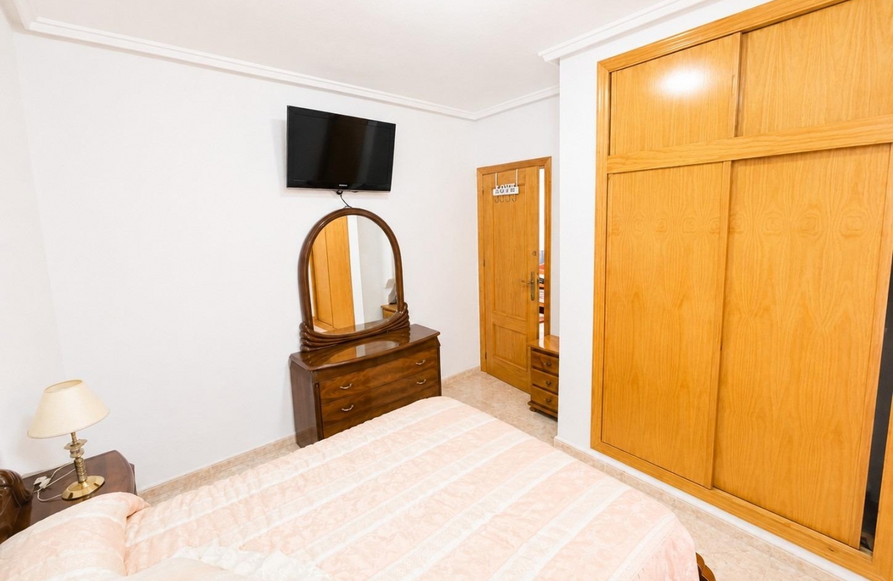Rynek wtórny - Apartament - Torrevieja - Estacion de autobuses