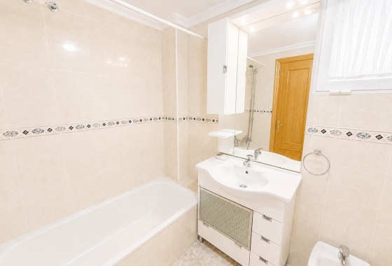 Resale - Apartment - Torrevieja - Playa del Cura