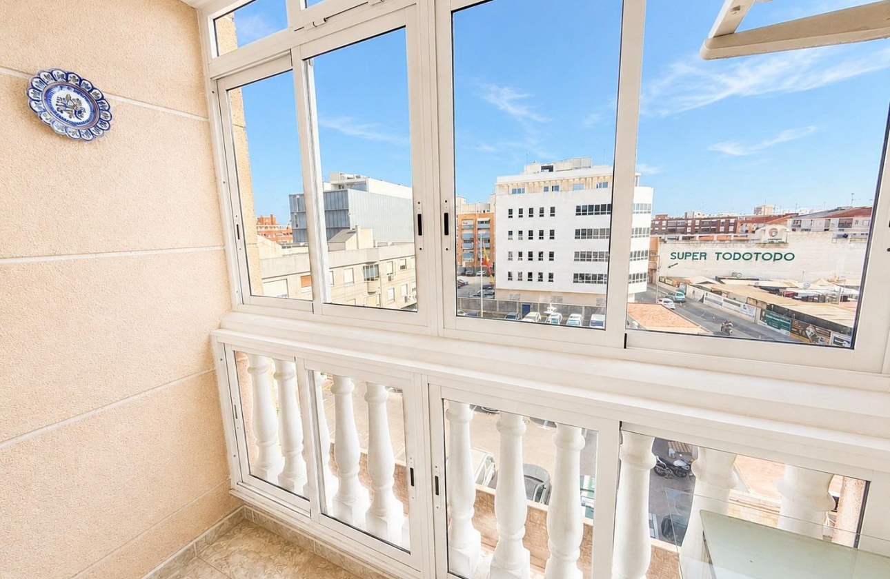 Resale - Apartment - Torrevieja - Playa del Cura