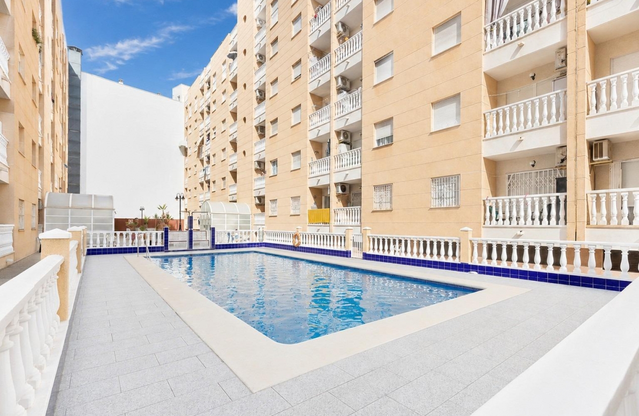 Resale - Apartment - Torrevieja - Playa del Cura