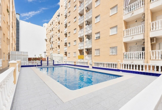 Resale - Apartment - Torrevieja - Playa del Cura