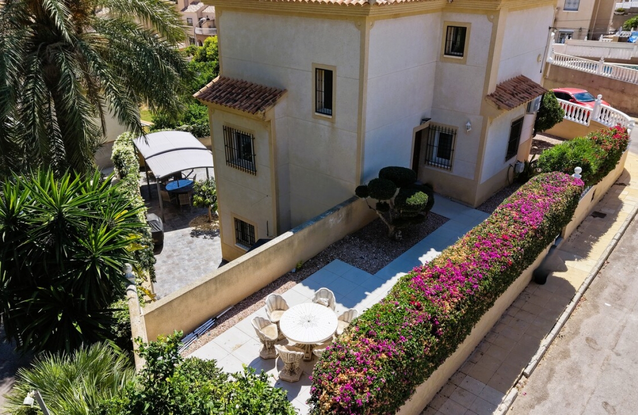 Resale - Villa - Orihuela Costa - Costa Blanca