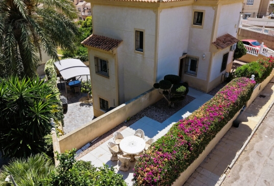 Resale - Villa - Orihuela Costa - Costa Blanca