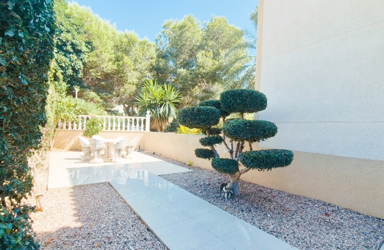 Resale - Villa - Orihuela Costa - Costa Blanca