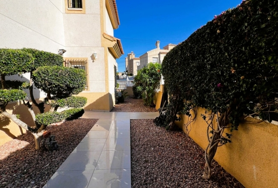 Resale - Villa - Orihuela Costa - Costa Blanca