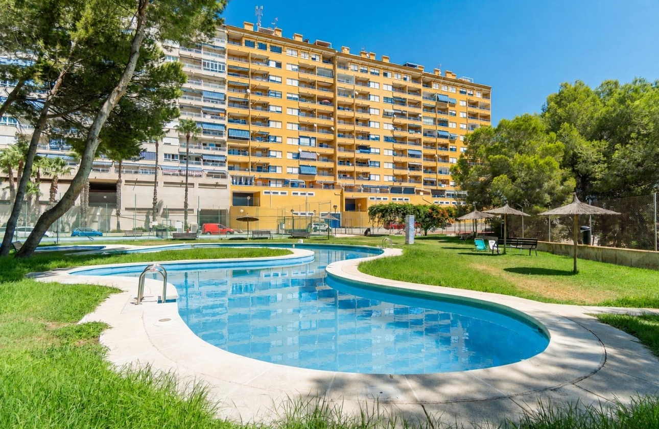 Resale - Apartment - Orihuela Costa - Altos de Campoamor