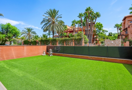 Resale - Apartment - Villamartín - Lomas del Golf