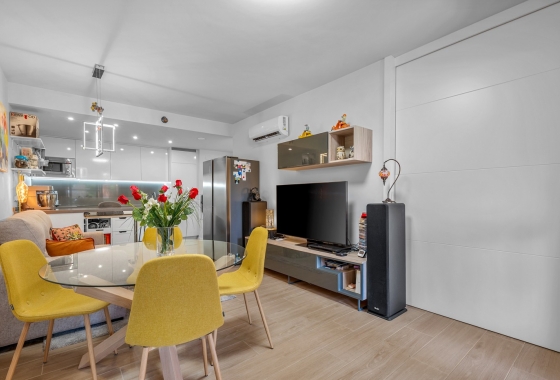 Resale - Apartment - Villamartín - Lomas del Golf