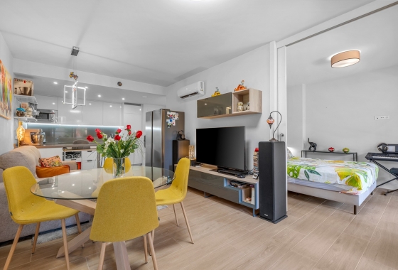 Resale - Apartment - Villamartín - Lomas del Golf