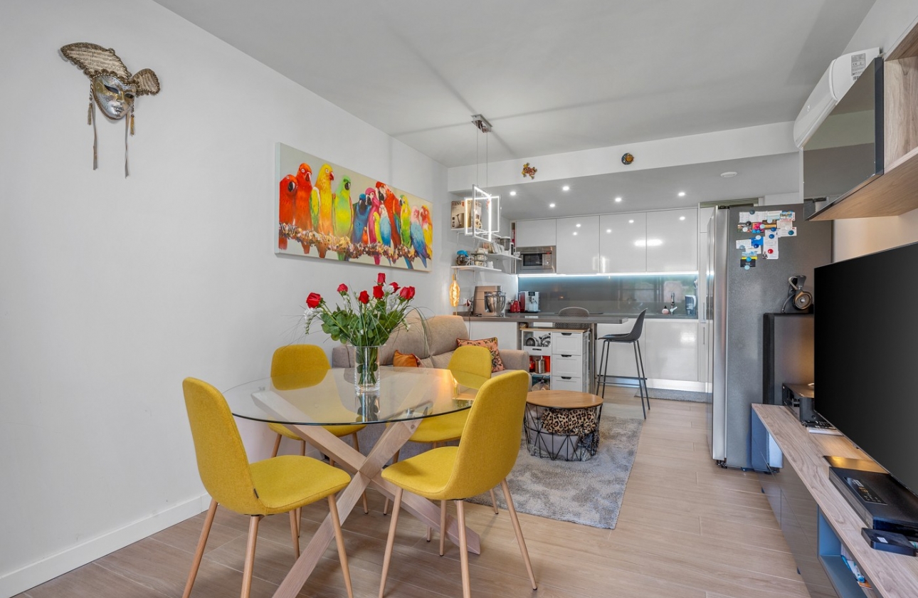Resale - Apartment - Villamartín - Lomas del Golf