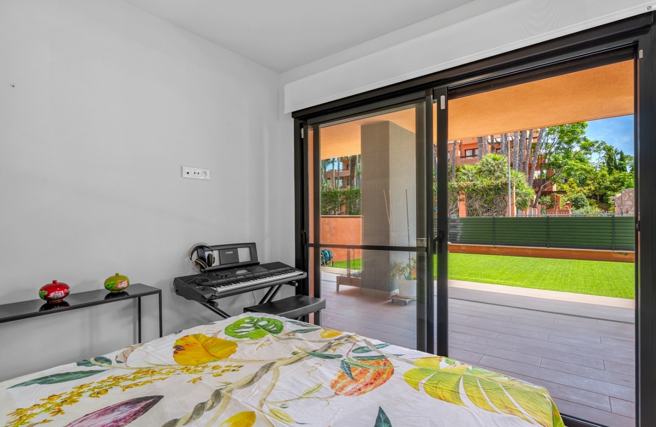 Resale - Apartment - Villamartín - Lomas del Golf