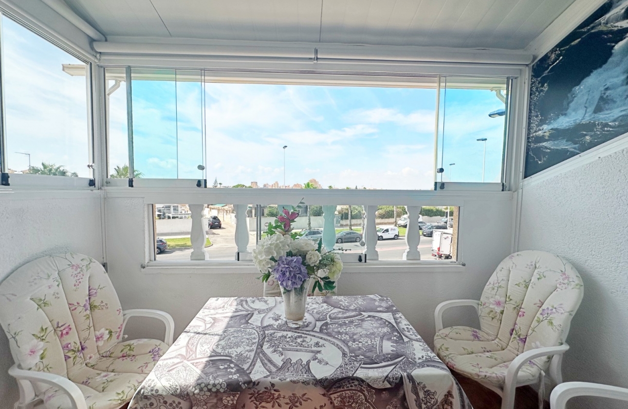 Resale - Bungalow - Torrevieja - Aguas Nuevas