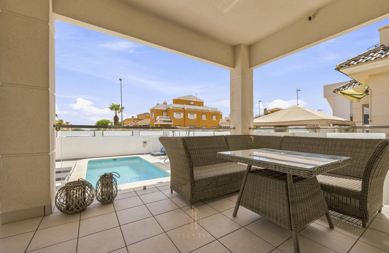 Resale - Villa - Ciudad Quesada - Doña pepa