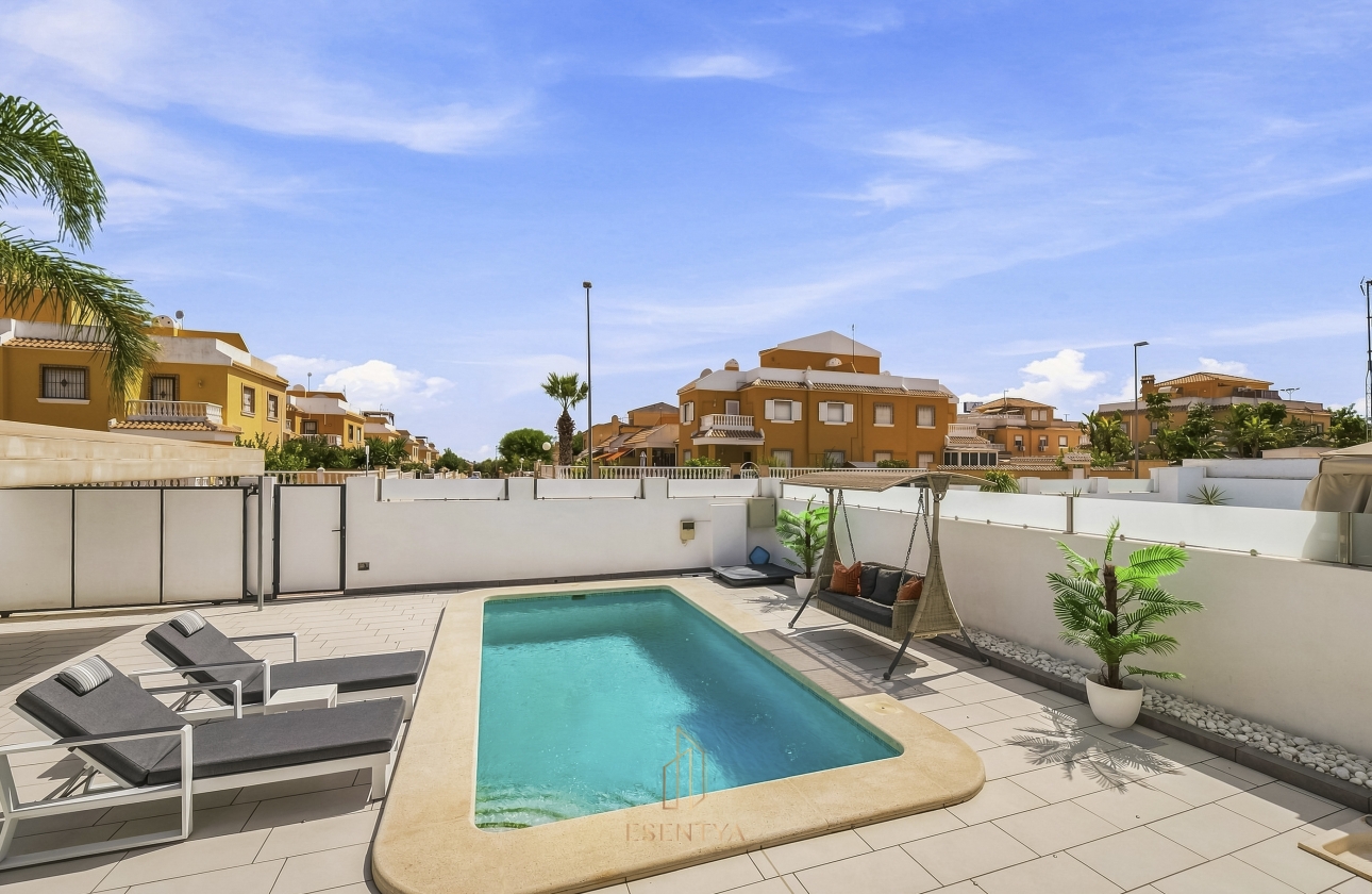 Resale - Villa - Ciudad Quesada - Doña pepa
