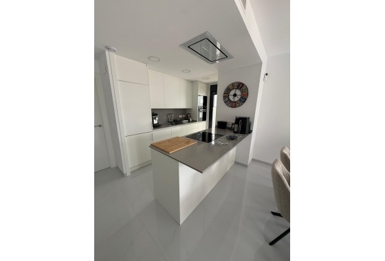 Resale - Villa - Orihuela Costa - Vistabella Golf